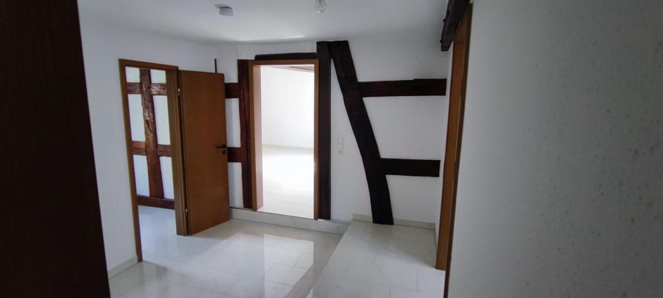 Etagenwohnung Darmstadt Eberstadt - 2.5 Zimmer, 69 m&sup2;, 1.035&euro; | Angebot:25859891