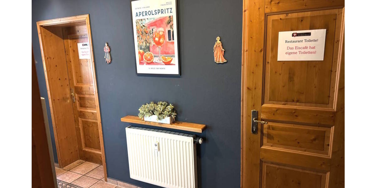 Historisches Gebäude - geschichtsträchtiger Ort: Wohn-Geschäftshaus im Schatten der Königshalle! 1 zimmer