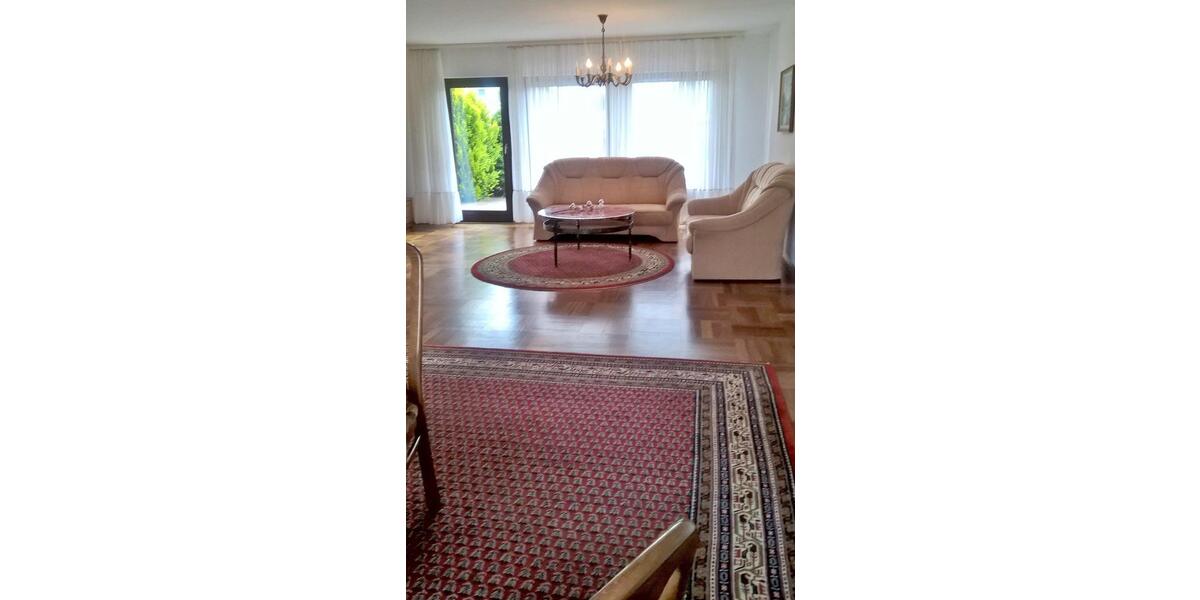 Bungalow Babenhausen - 4 Zimmer, 156 m&sup2;, 1.650&euro; | Angebot:24713802