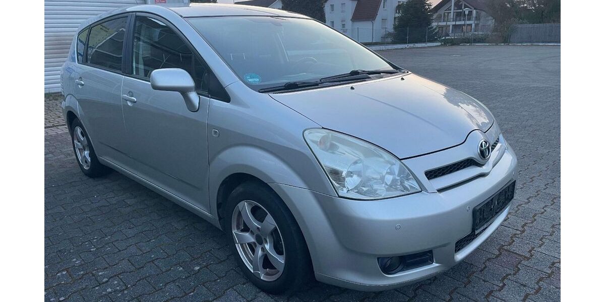 Toyota Corolla Verso 162.179 km 3.990 &euro; Rödermark 63322