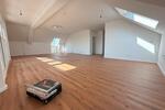 Dachgeschoßwohnung Rüsselsheim am Main - 4 Zimmer, 105 m&sup2;, 1.500&euro; | Angebot:26407527