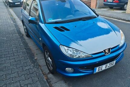 Peugeot 206 154.000 km 1.300 &euro; Babenhausen 64832