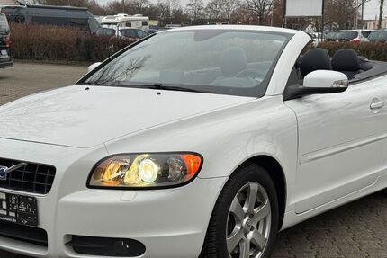 Volvo C70 136.000 km 8.999 &euro; Rüsselsheim 65428