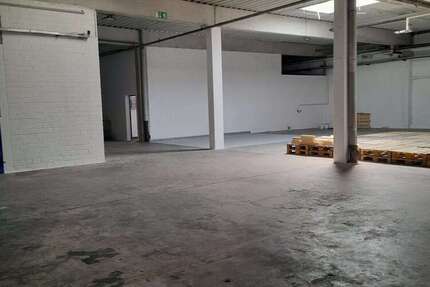 Halle in Biebesheim 1.980 € 495 m²
