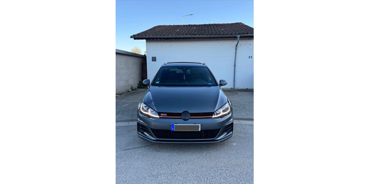 VW Golf 144.000 km 21.000 &euro; Rüsselsheim 65428