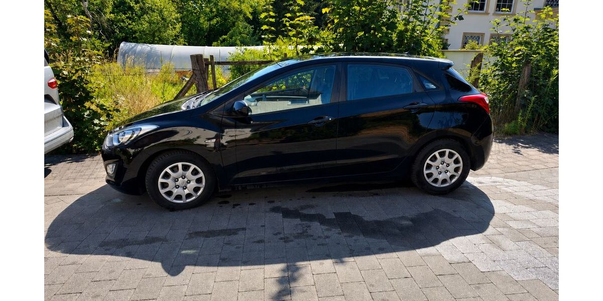 Hyundai i30 70.107 km 7.100 &euro; Heusenstamm 63150