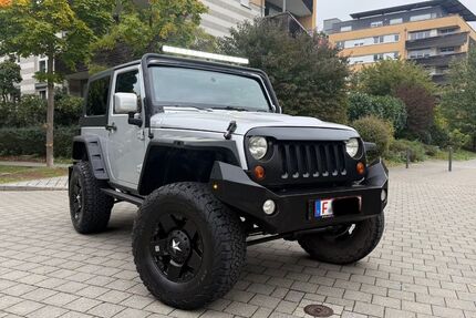 Jeep Wrangler 257.846 km 18.990 € Frankfurt am Main 60486
