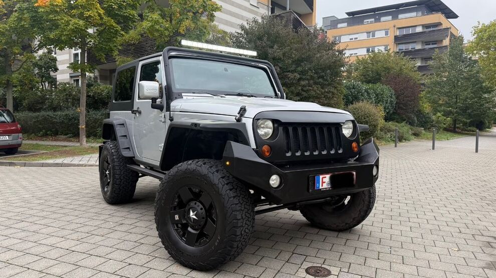 Jeep Wrangler 257.846 km 18.990 € Frankfurt am Main 60486