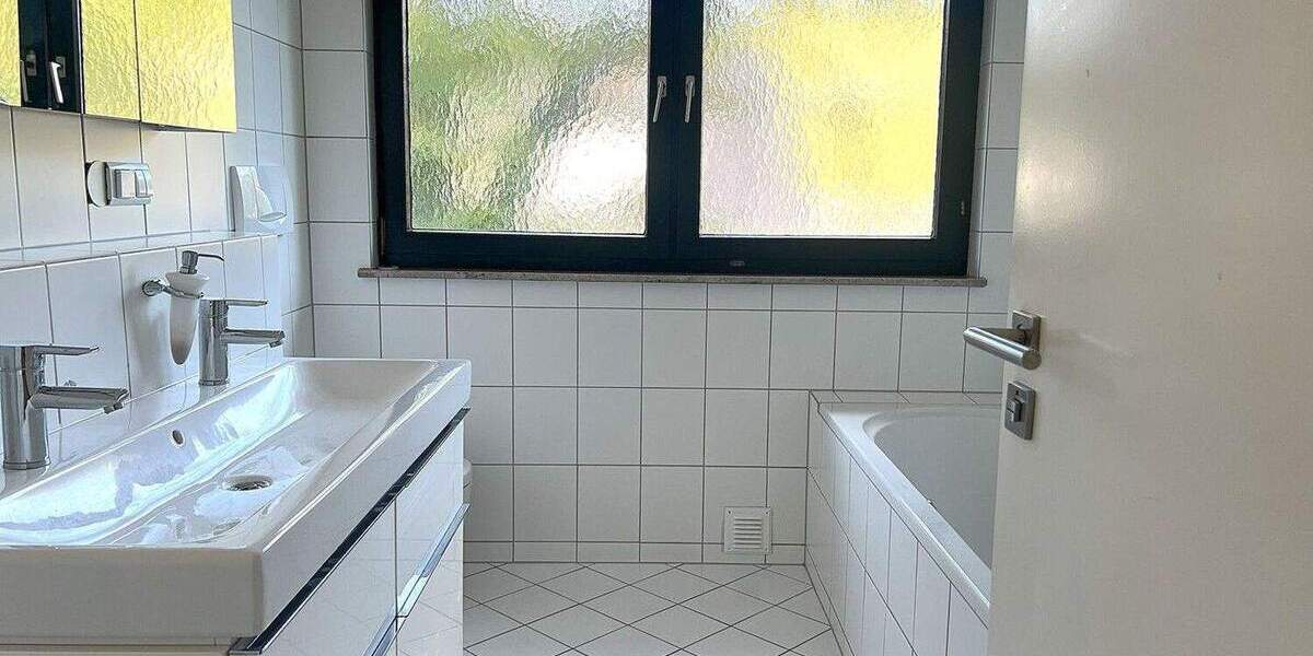 Großzügiges Wohnen in bester Hanglage von Heppenheim! 7 zimmer