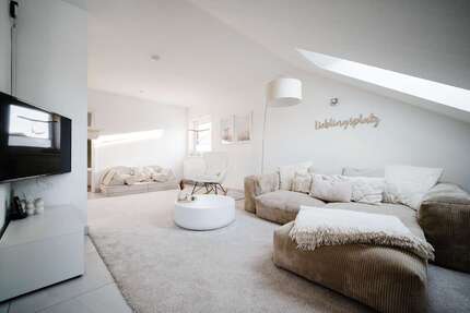 Haus Kriftel - 11 Zimmer, 314 m&sup2;, 1.499.000&euro; | Angebot:25299103