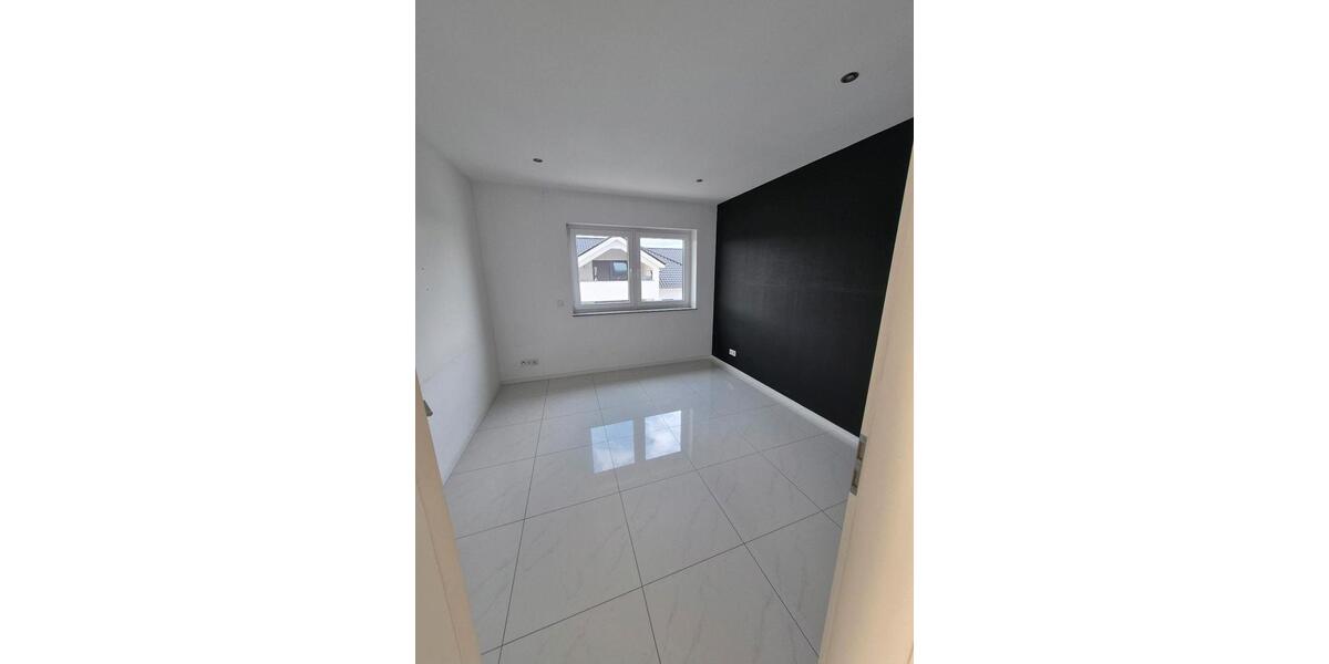 Dachgeschoßwohnung Büttelborn - 4 Zimmer, 110 m&sup2;, 1.800&euro; | Angebot:25493124