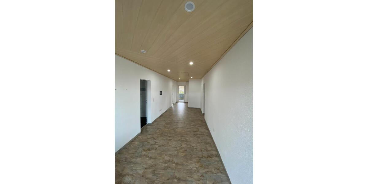 Etagenwohnung Eich - 3 Zimmer, 125 m&sup2;, 1.050&euro; | Angebot:26392480