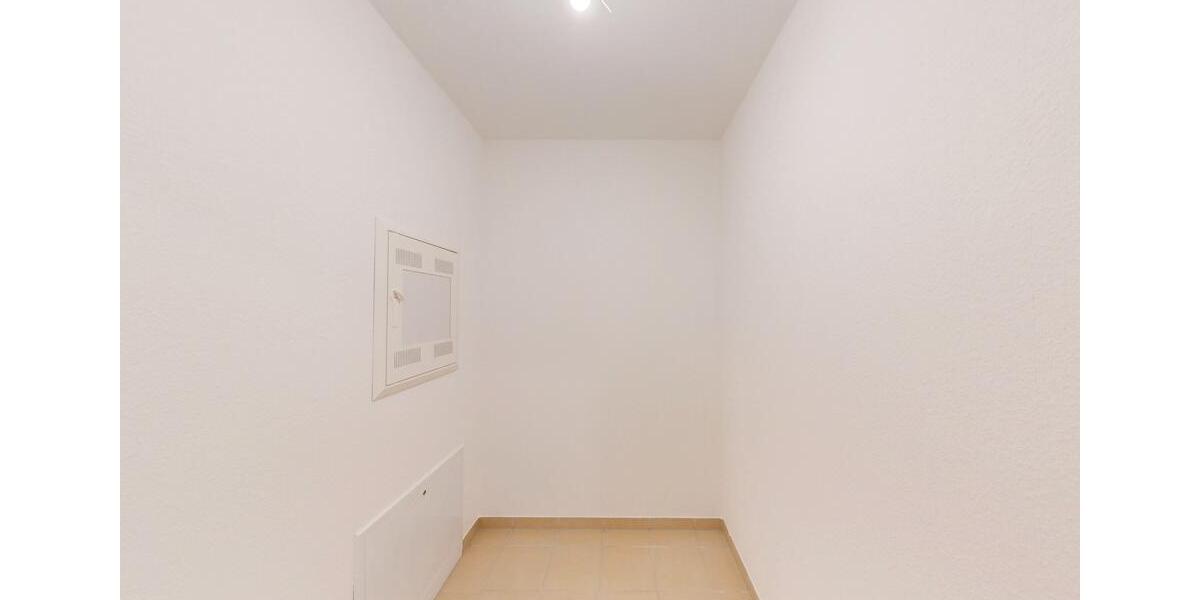 Erdgeschoßwohnung Frankfurt am Main Niederrad - 4 Zimmer, 112 m&sup2;, 1.960&euro; | Angebot:26380833