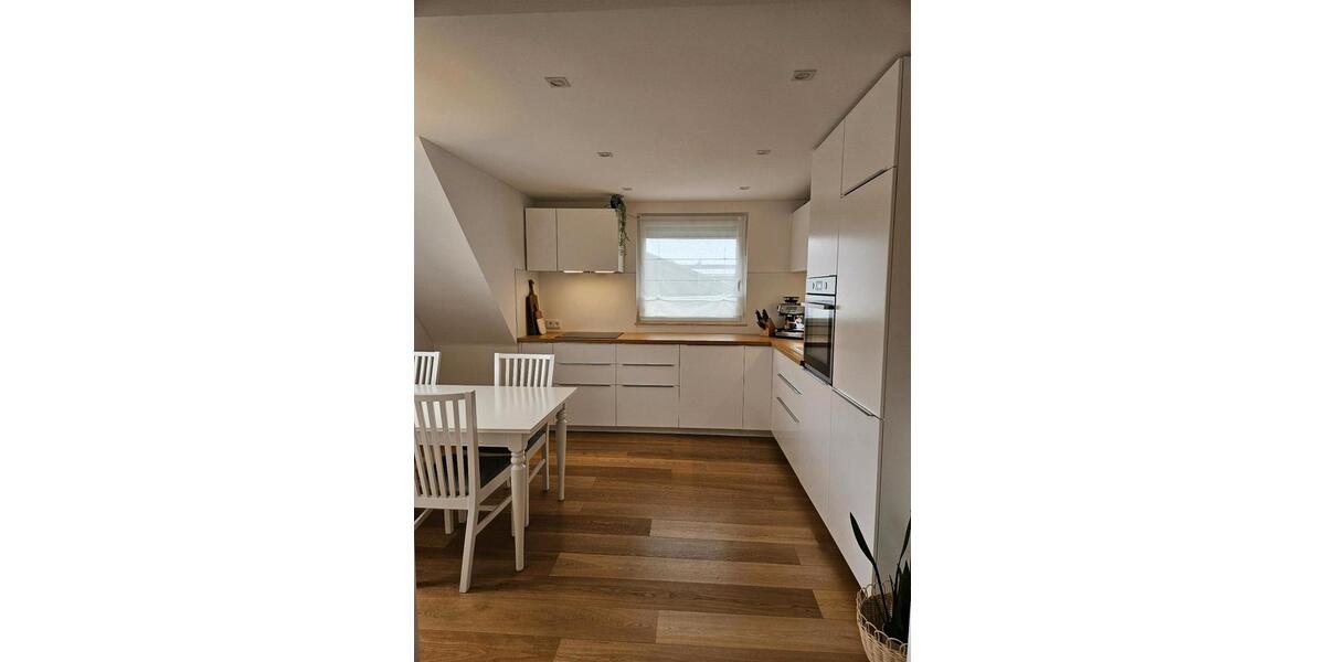 Dachgeschoßwohnung Griesheim - 3 Zimmer, 60 m&sup2;, 260.000&euro; | Angebot:26163882