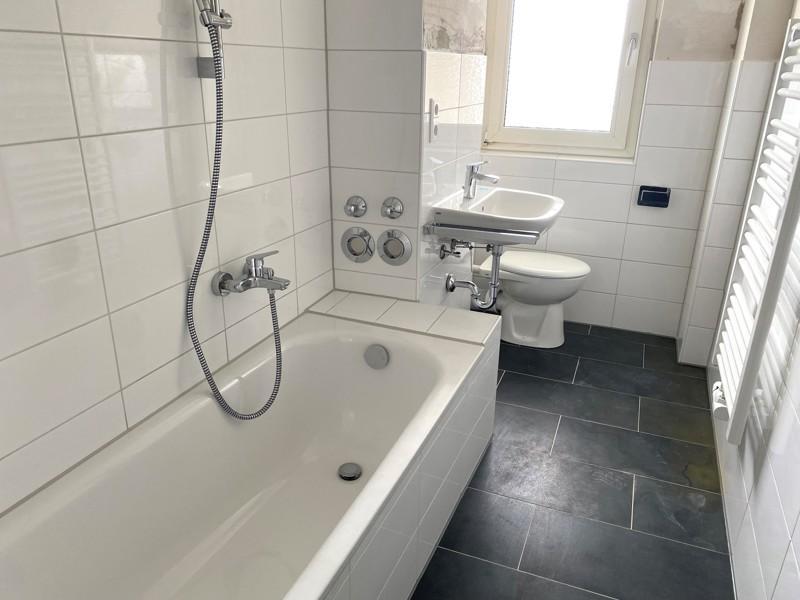 Gut geschnittene 2-Zimmerwohnung mit Balkon zimmer