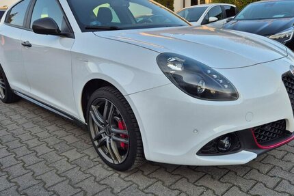 Alfa Romeo Giulietta Sport Navigation, Klima, Einparkhilfe 89.100 km 11.690 &euro; Rodgau 63110