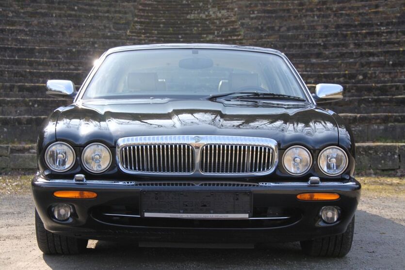 Jaguar Daimler 113.000 km 49.999 € Heppenheim 64646