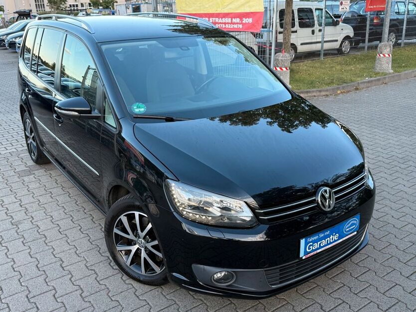 VW Touran 204.551 km 10.390 € Offenbach 63071