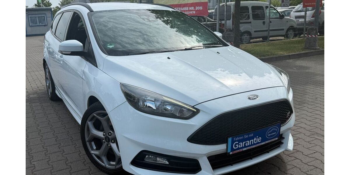 Ford Focus 74.565 km 15.400 &euro; Offenbach 63071