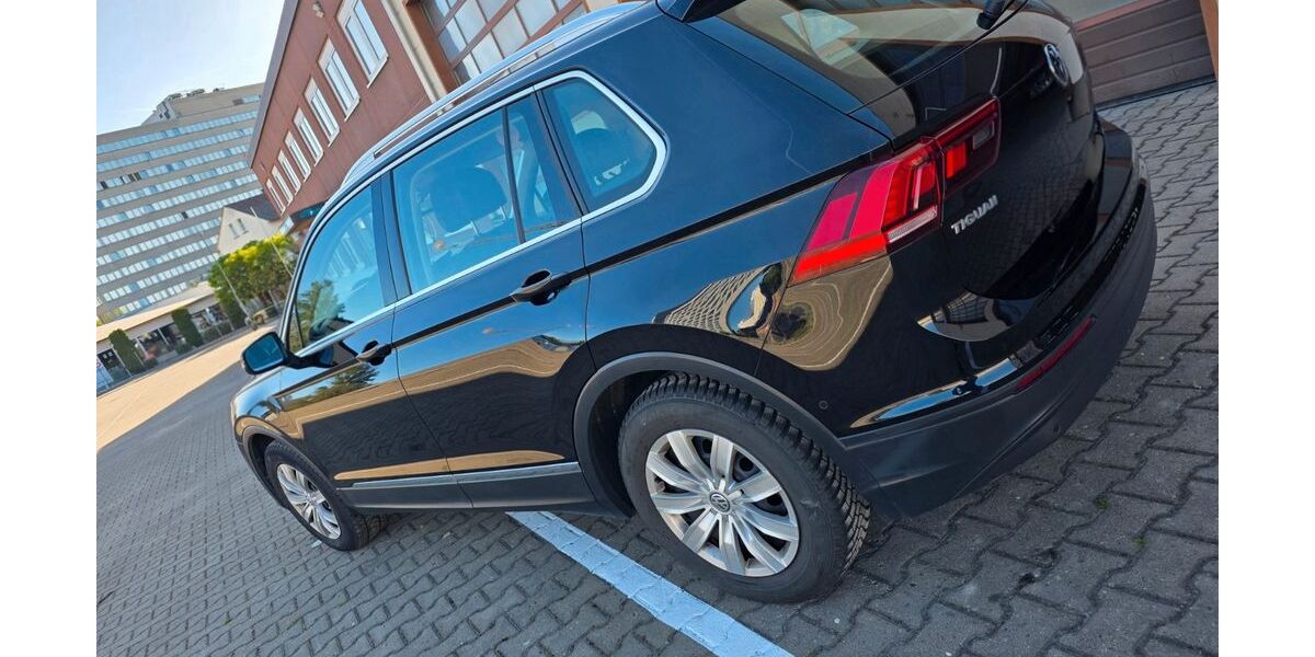 VW Tiguan 100.500 km 18.500 &euro; Hattersheim 65795