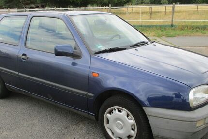 VW Golf 111.722 km 700 &euro; Rödermark 63322