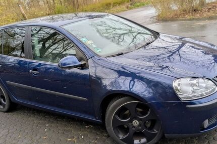 VW Golf 271.700 km 3.900 &euro; Pfungstadt 64319