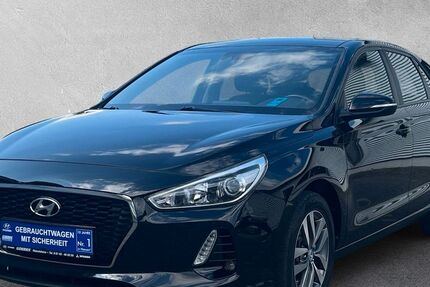 Hyundai i30 95.575 km 11.940 &euro; Rüsselsheim 65428