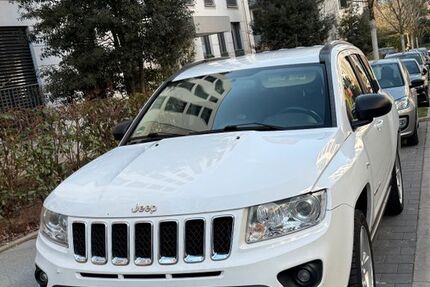 Jeep Compass 212.000 km 5.890 &euro; Frankfurt 60599