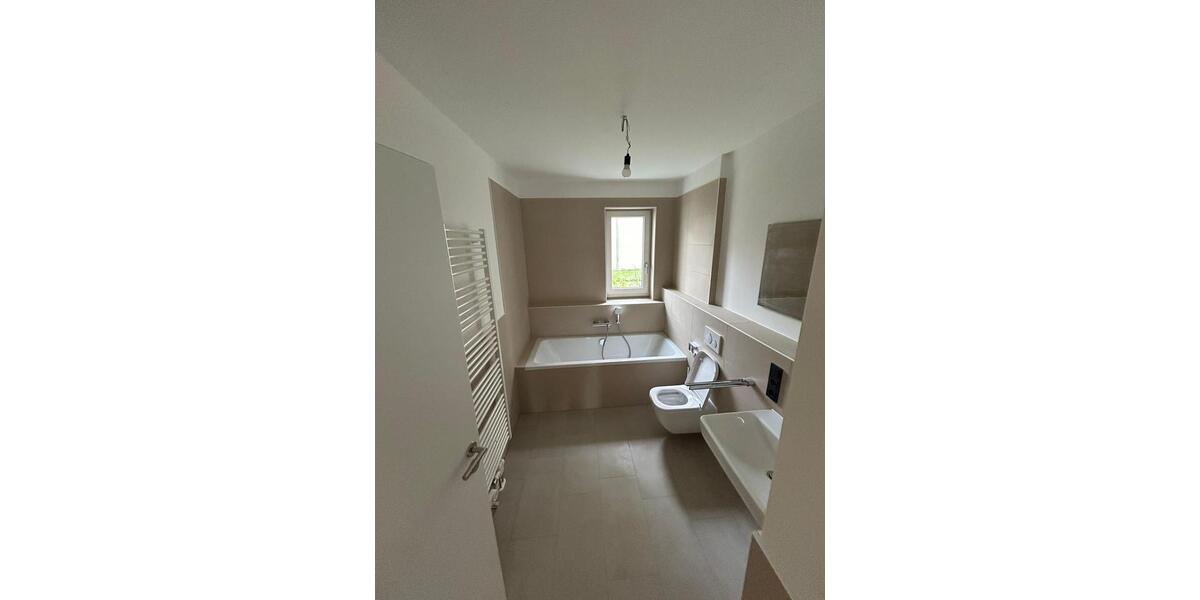 Erdgeschoßwohnung Darmstadt Bessungen - 3 Zimmer, 99 m&sup2;, 1.550&euro; | Angebot:26443563