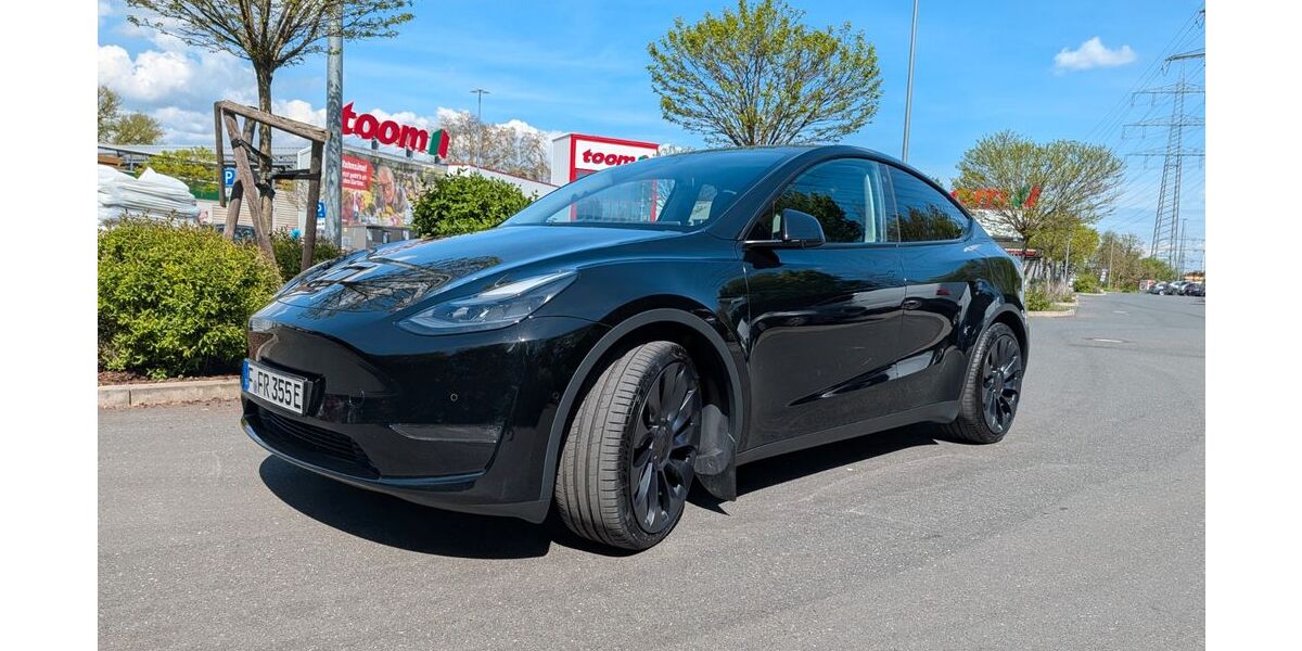 Tesla Model Y 61.000 km 37.700 &euro; Frankfurt 65931