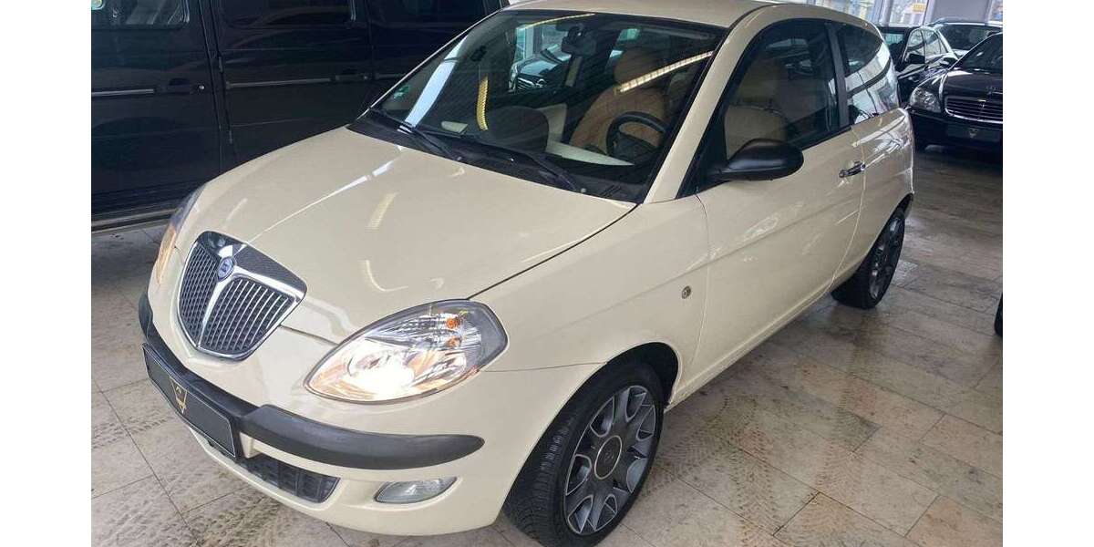 Lancia Ypsilon 163.000 km 2.499 &euro; Neu-Isenburg 63263