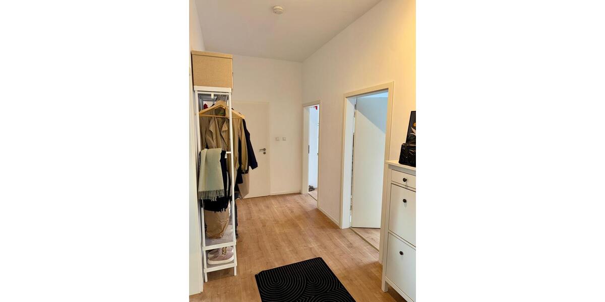 Gemütliche 3-Zi.-DG Whg m. Kamin & Einbauküche in Sachsenhausen 3 zimmer