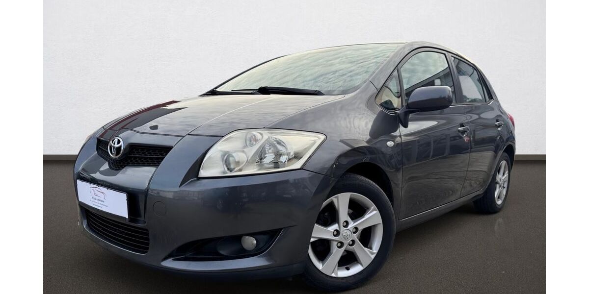 Toyota Auris 177.000 km 3.499 &euro; Frankfurt am Main 60386