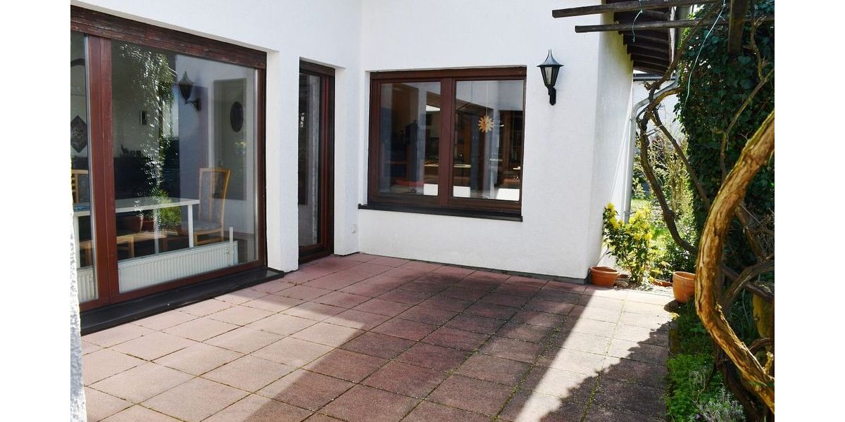 **RESERVIERT** Freistehendes Einfamilienhaus mit Gartenidylle in Seeheim-Jugenheim - Einfamilienhaus Seeheim-Jugenheim Bergstraße | Angebot:26286081