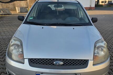 Ford Fiesta 203.000 km 790 &euro; Riedstadt 64560