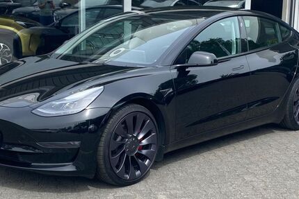 Tesla Model 3 79.847 km 30.450 &euro; Dieburg 64807
