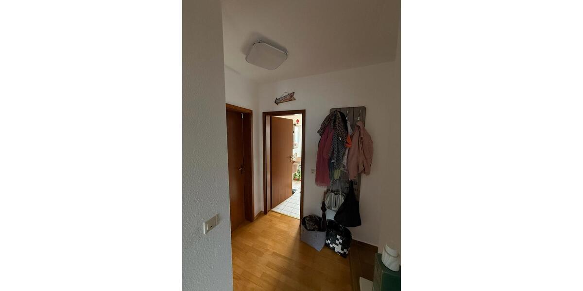 Dachgeschoßwohnung Stockstadt am Rhein - 3 Zimmer, 92 m&sup2;, 1.270&euro; | Angebot:26670903