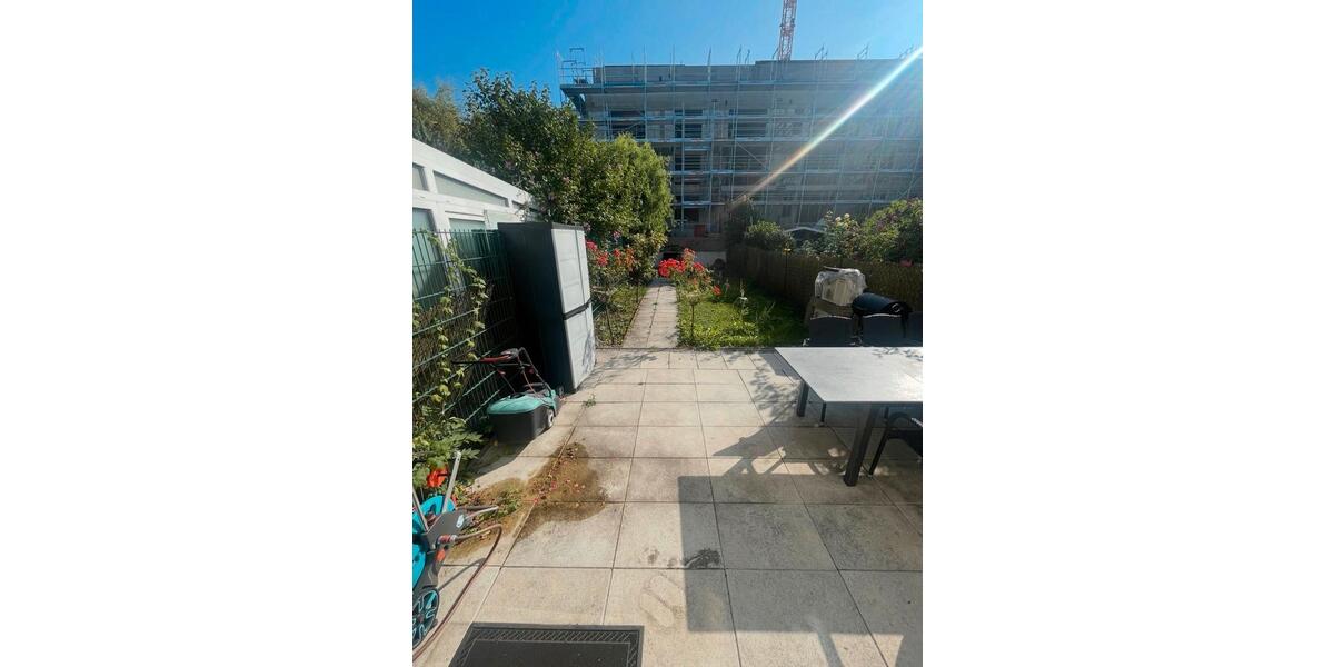 Erdgeschoßwohnung Frankfurt am Main Ostend - 1 Zimmer, 33 m&sup2;, 900&euro; | Angebot:26209850
