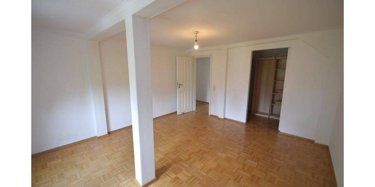 Gemütliche Dachgeschosswohnung in begehrter Lage 2 zimmer