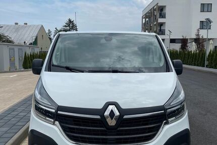 Renault Trafic 185.000 km 17.099 € Ginsheim Gustavsburg 65462