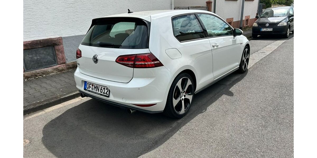 VW Golf 70.000 km 18.200 &euro; Langen 63225