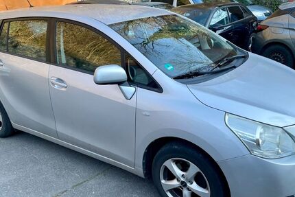 Toyota Verso 289.000 km 3.950 &euro; Lautertal-Lautern 64686