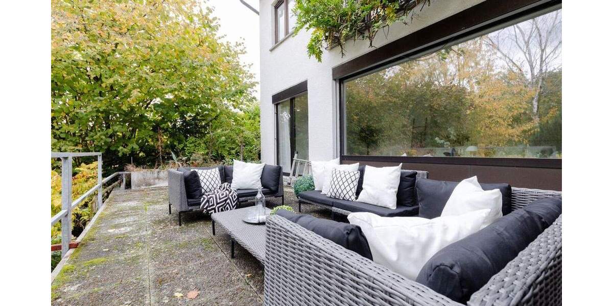 Einfamilienhaus Dreieich Götzenhain - 8 Zimmer, 211 m&sup2;, 1.098.000&euro; | Angebot:25524243