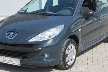Peugeot 206 160.000 km 3.999 &euro; Reichelsheim 64385