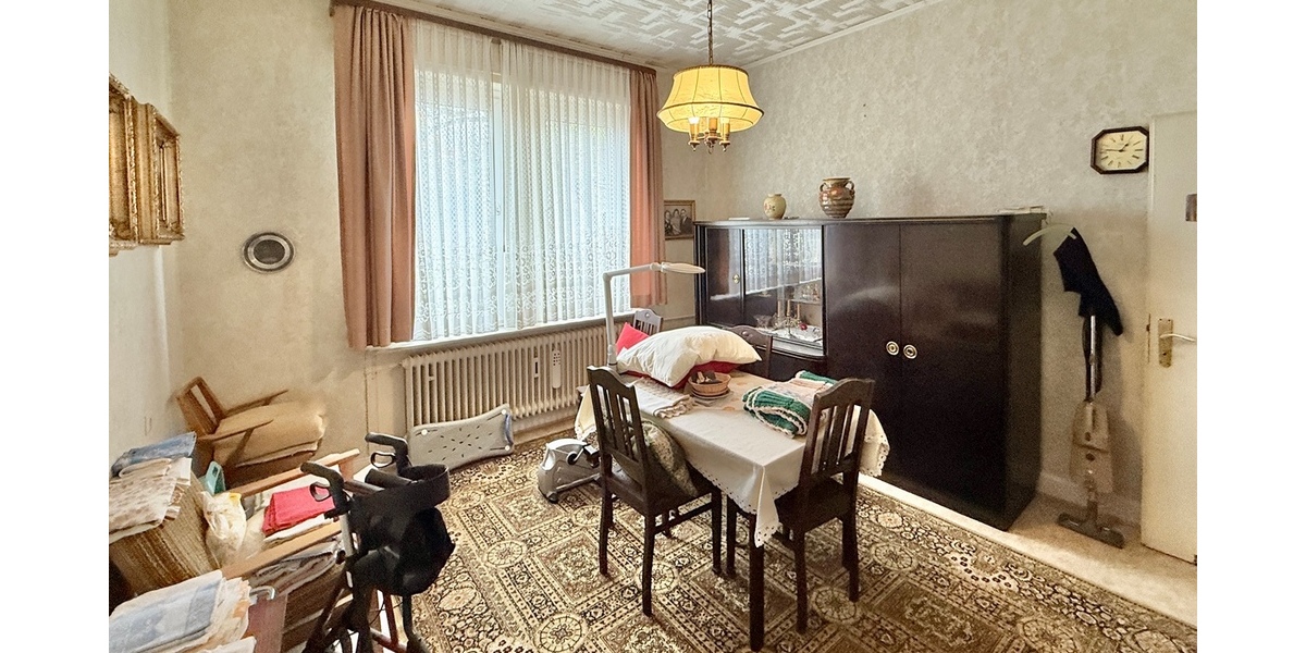 Charmantes 1- bis 3-Familienhaus in zentraler und dennoch ruhiger Lage von Neu-Isenburg 9 zimmer