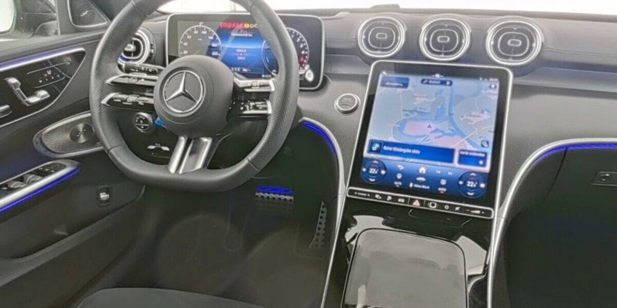 Mercedes-Benz C 300 T de 4M AMG PREMIUM+ DISTRONIC - PANORAMA! 18.818 km 53.990 &euro; Groß-Umstadt 64823