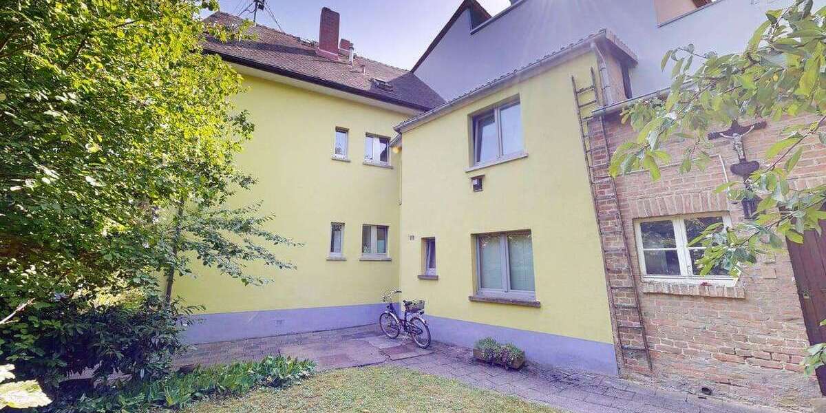 Haus zum Kaufen in Frankfurt am Main 479.000 € 178 m² 8 zimmer