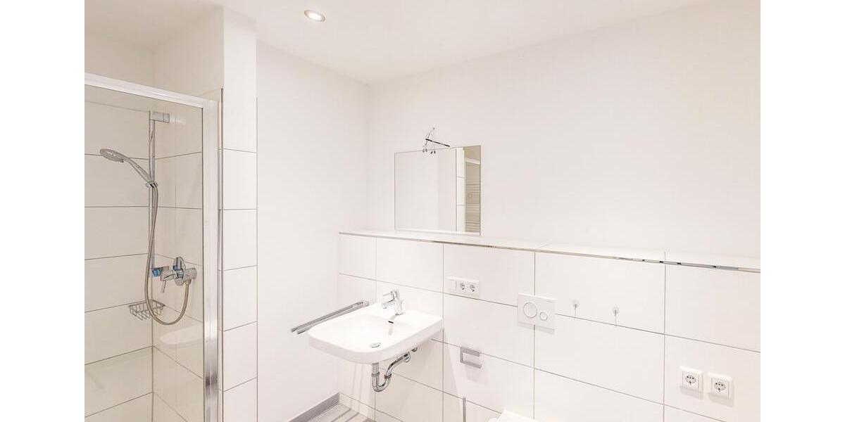 Etagenwohnung Frankfurt am Main Bockenheim - 2 Zimmer, 69 m&sup2;, 1.600&euro; | Angebot:25509904