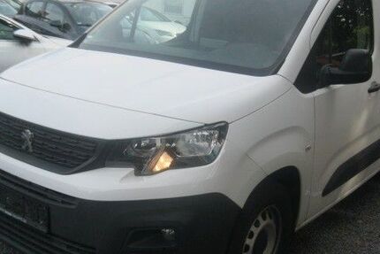 Peugeot Partner 122.715 km 9.990 &euro; Darmstadt 64293