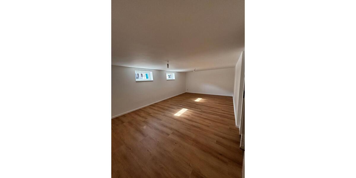 Doppelhaushälfte Mörfelden-Walldorf Walldorf - 5 Zimmer, 175 m&sup2;, 2.600&euro; | Angebot:26303998